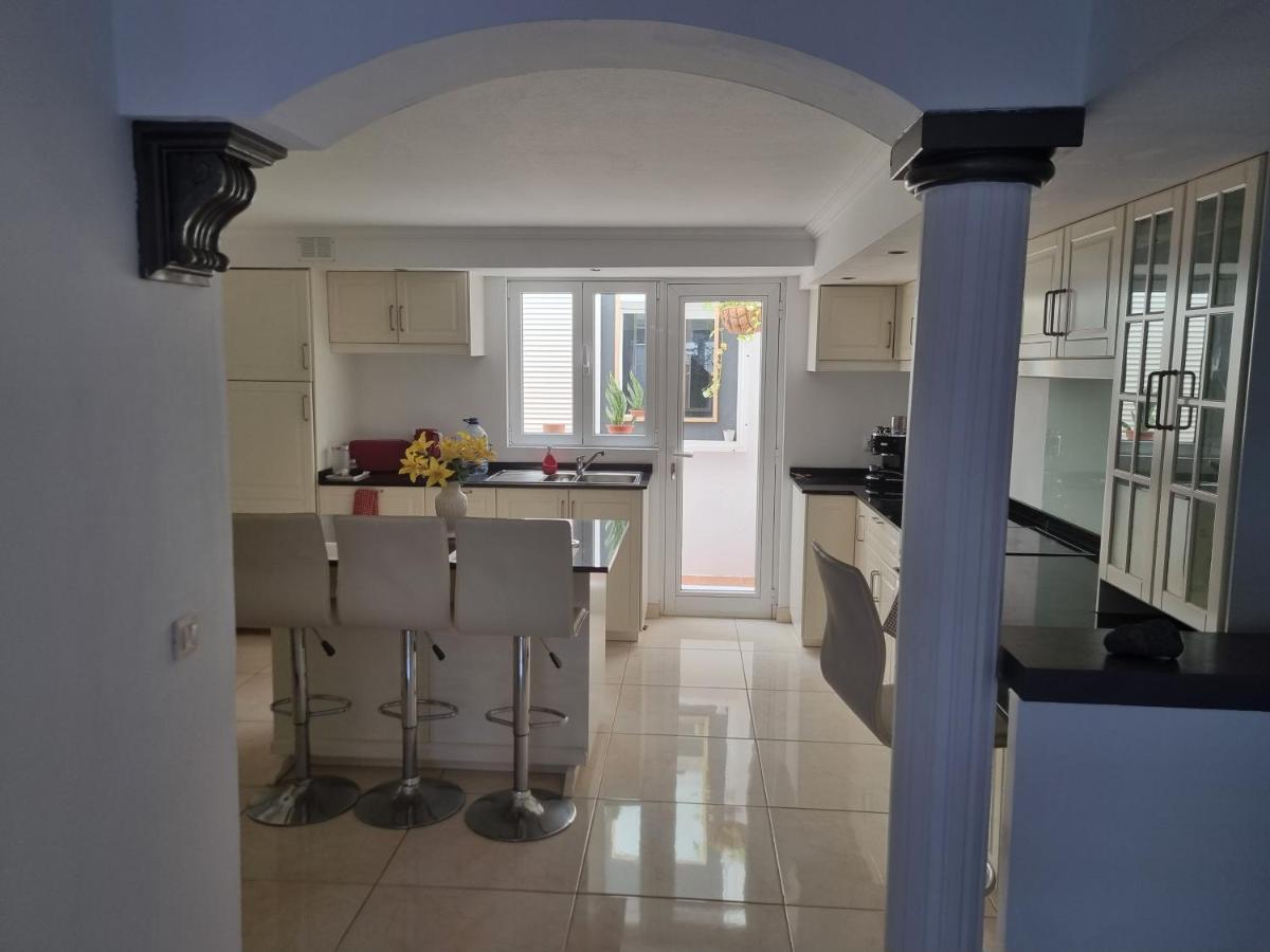 Spacious Modern Apartment In Peacefull Las Coloradas, Close To Papagayo Beaches Playa Blanca  Bagian luar foto